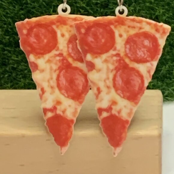 Pizza Earring, Funny Food Earring, Gift Idea, Silly Earring, Pizza Party, Food - Picture 4 of 5